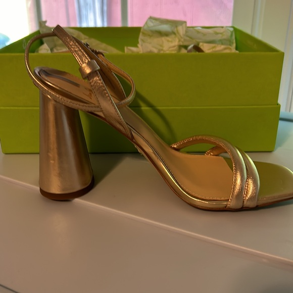 New in box Sam Edelman Kia heels - Picture 2 of 5